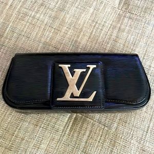 Having babies, no longer need the extra purses , please treat them kindly :)